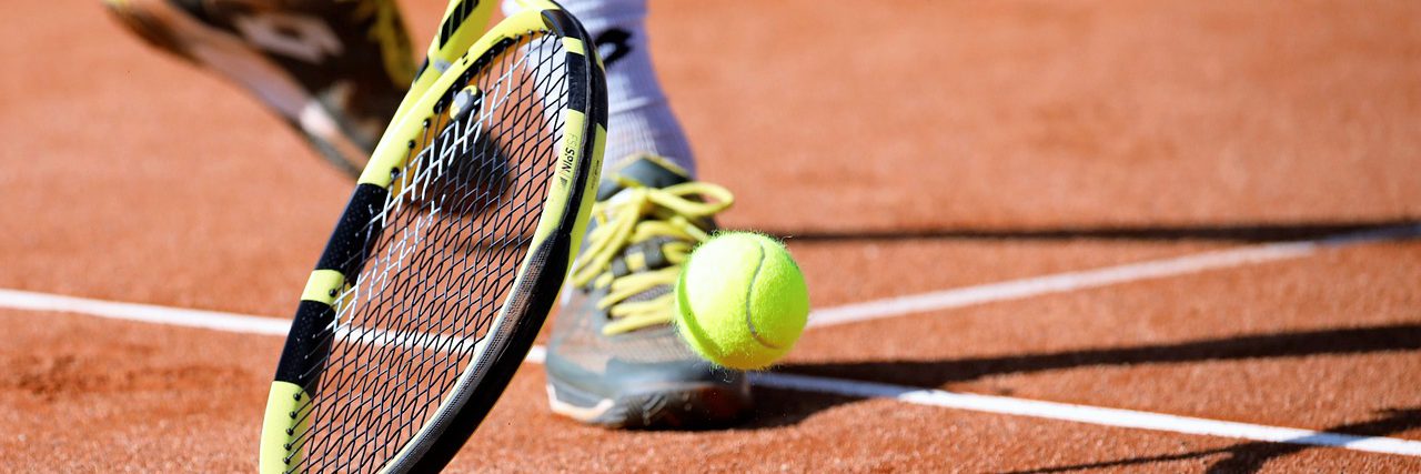 tennis-5782695_1280-aspect-ratio-600-200